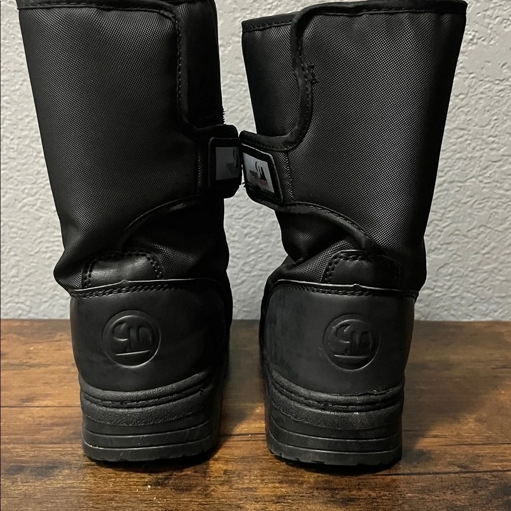 Black Winter Boots size 3 great condition.